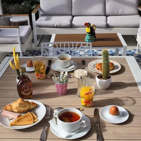 Mademoiselle Otel Juan-les-Pins