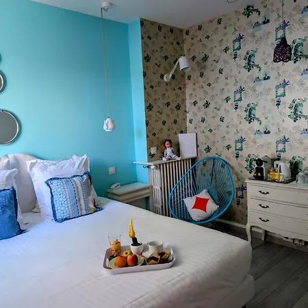 Mademoiselle Otel