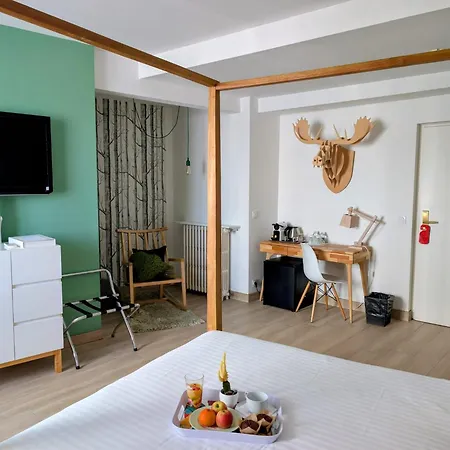 Mademoiselle Otel