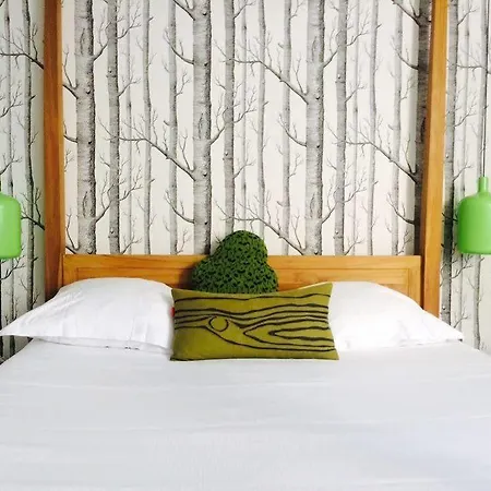 Mademoiselle Hotel